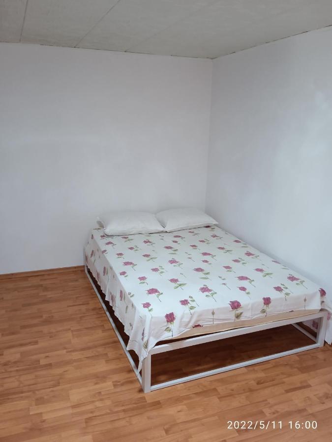 Central City House Tulcea Exteriör bild